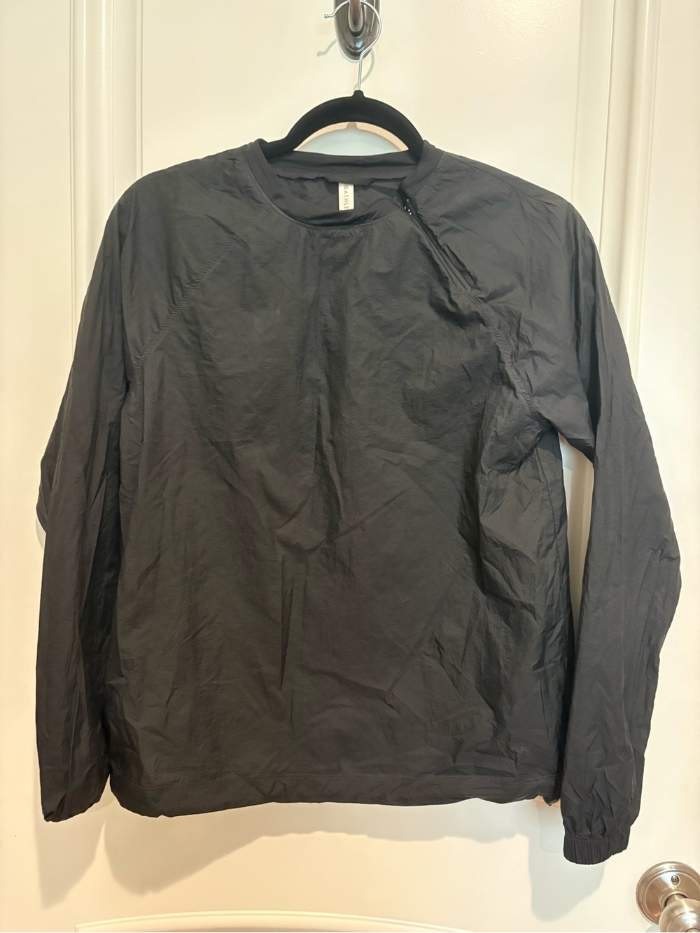 Athleta windbreaker shirt